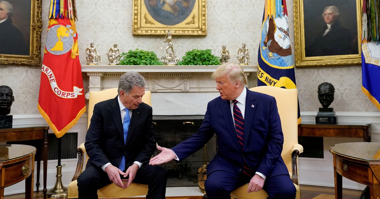 Президент США Дональд Трамп и президент Финляндии Саули Ниинисте в Белом доме в Вашингтоне Президент США Дональд Трамп и президент Финляндии Саули Ниинисте в Белом доме в Вашингтоне