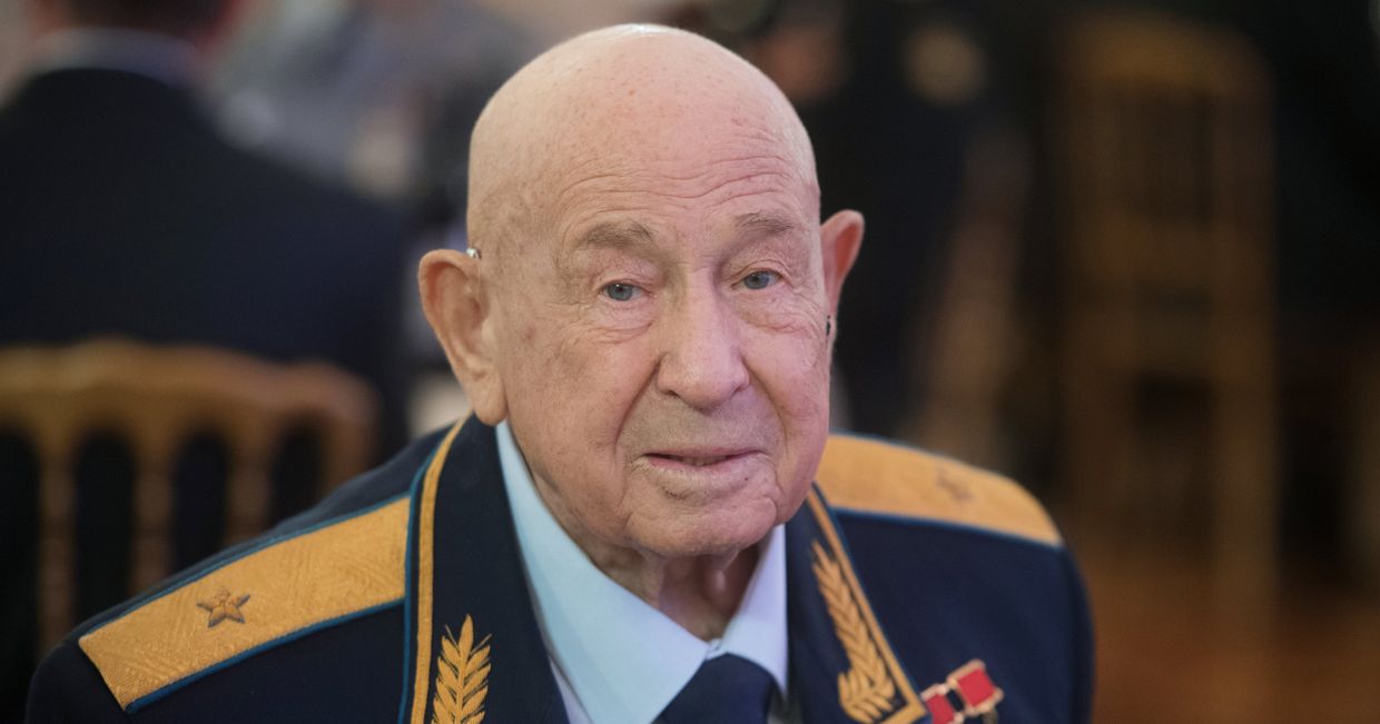 Космонавт Алексей Леонов