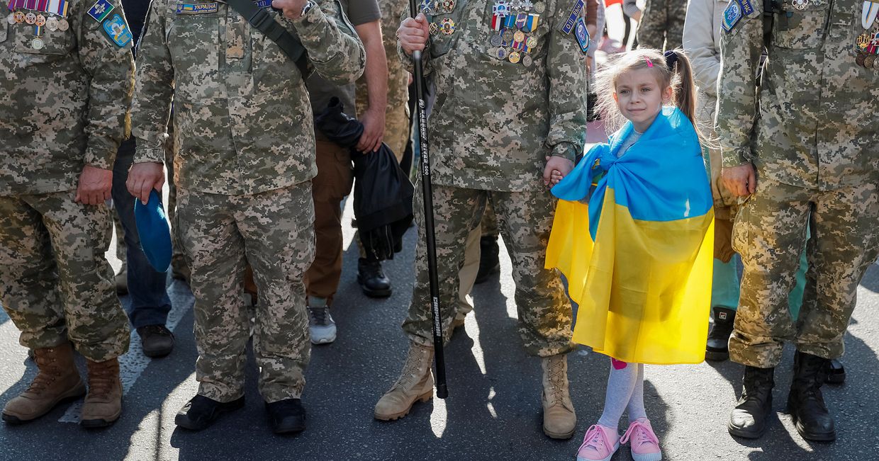 Участники митинга против согласования Киевом «формулы Штайнмайера»