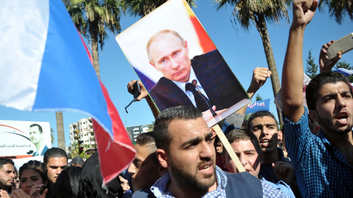 Митинг в поддержку операции российской авиагруппы прошел в городе Тартус