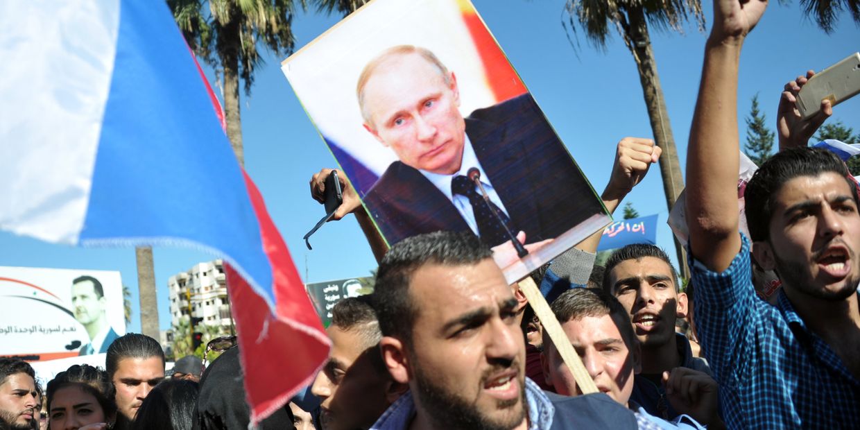 Митинг в поддержку операции российской авиагруппы прошел в городе Тартус