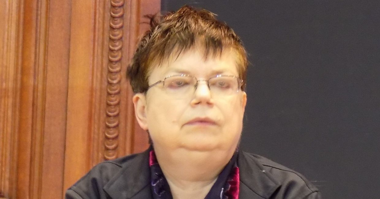Французский историк Франсуаза Том