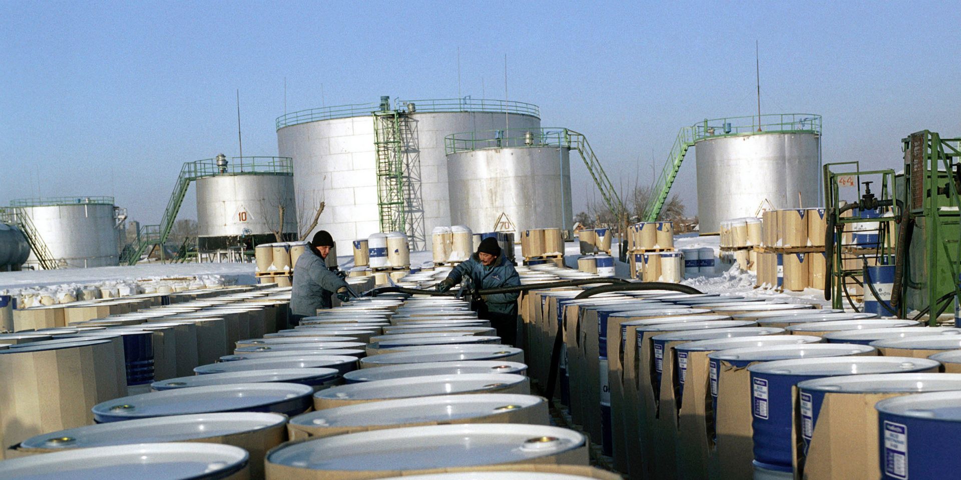 Омский нефтеперерабатывающий завод - ИноСМИ, 1920, 15.09.2022
