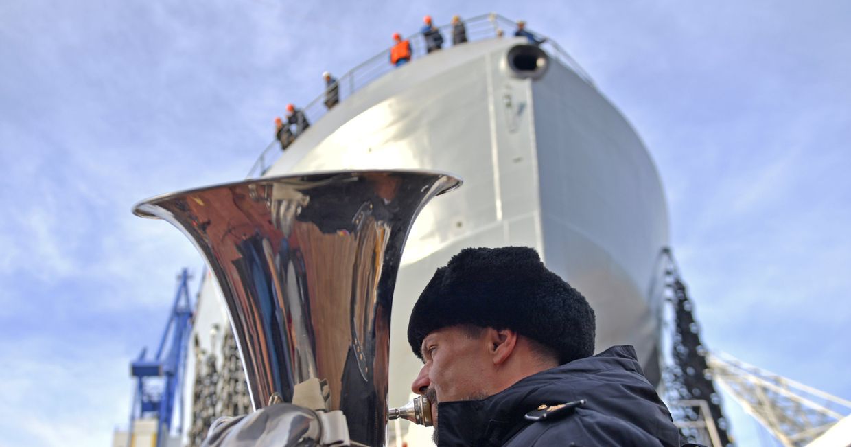Спуск на воду патрульного корабля Иван Папанин в Санкт-Петербурге