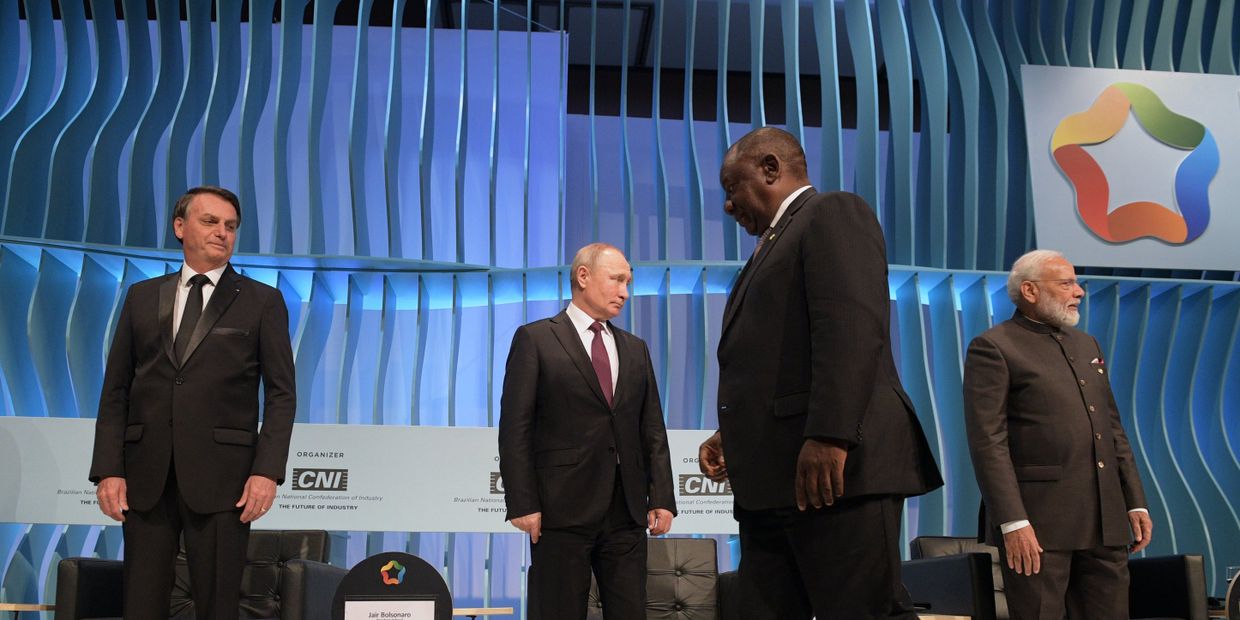 Рабочий визит президента РФ В. Путина в Бразилию для участия саммите БРИКС