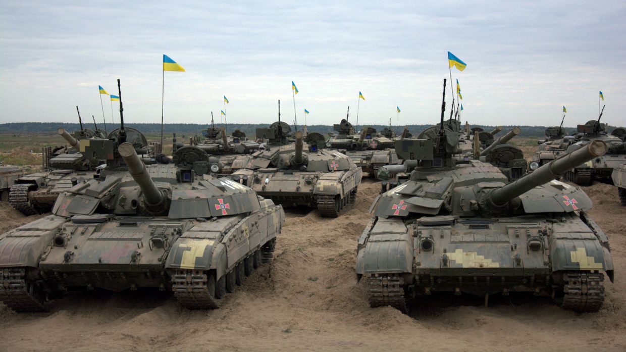 Танки Т-64БМ на Гончаровском полигоне, Украина