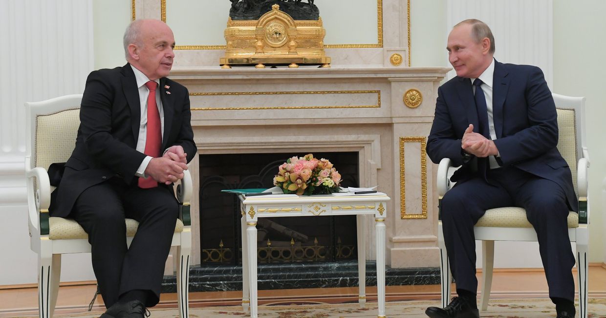 Президент РФ В. Путин встретился с президентом Швейцарии У. Маурером