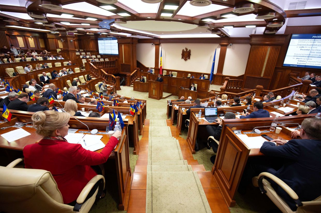 Новое правительство Молдавии приступило к своим обязанностям