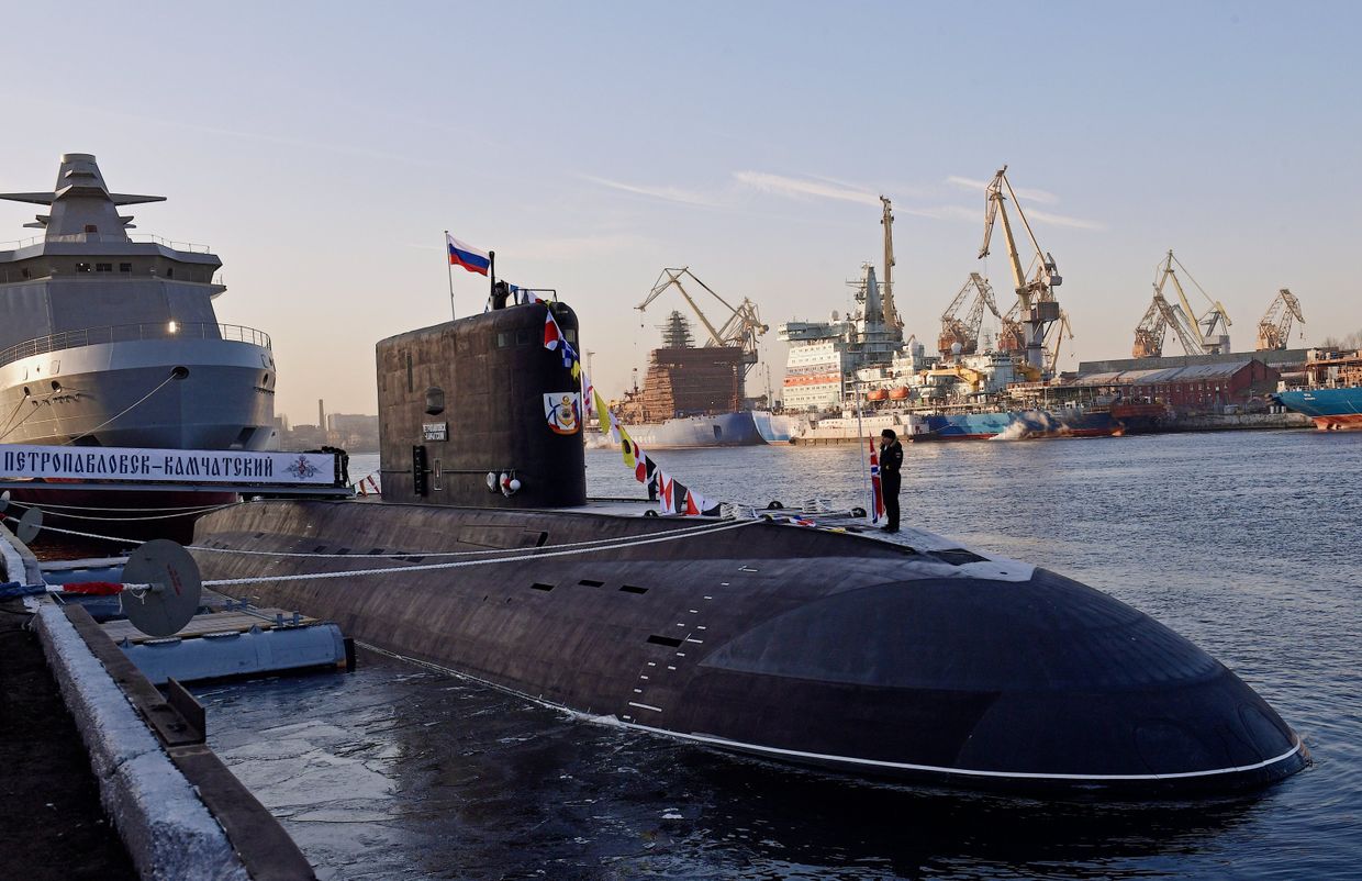 Дизель-электрическую подлодку Петропавловск-Камчатский передали ВМФ России
