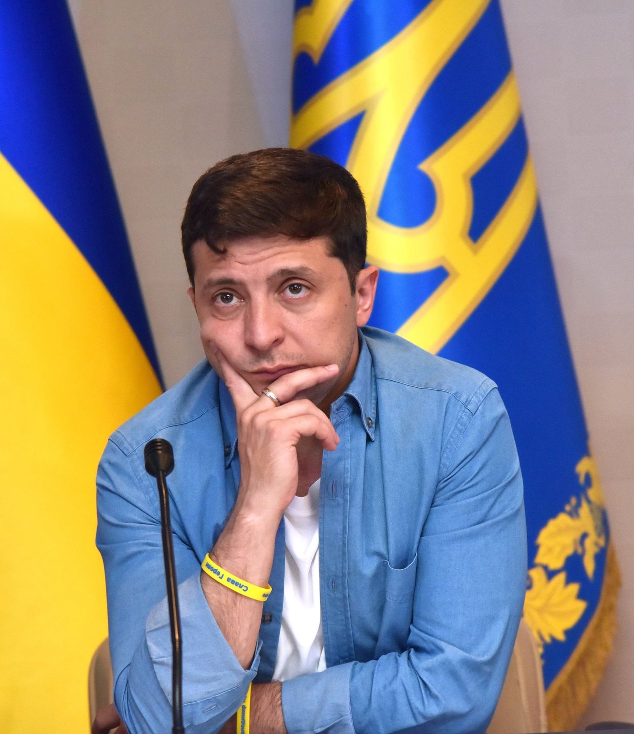 Президент Украины В. Зеленский посетил школу депутатов  партии Слуга народа