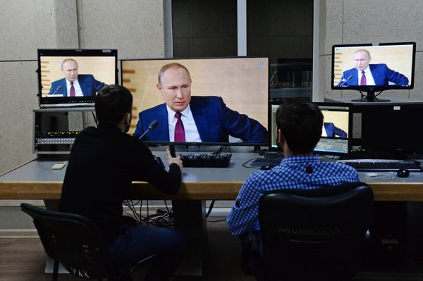Трансляция пресс-конференции президента РФ В. Путина