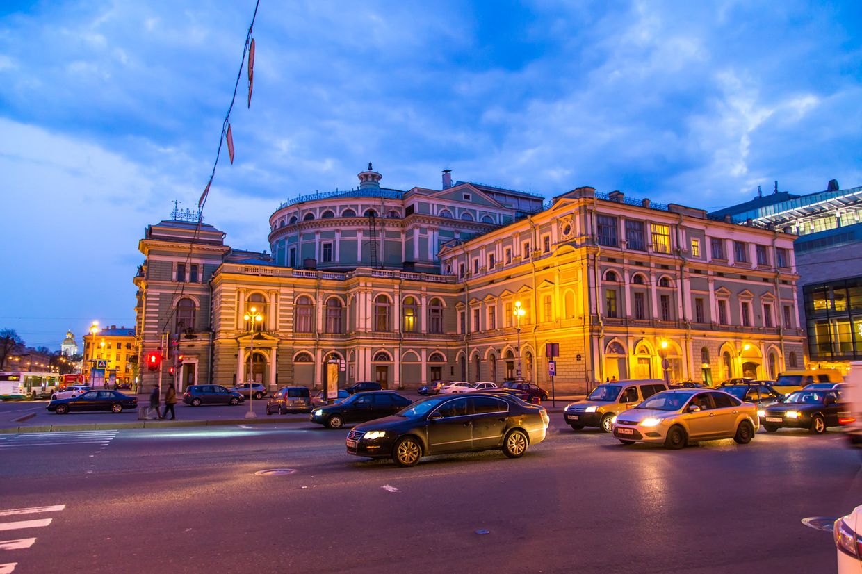 Здание Мариинского театра в Санкт-Петербурге