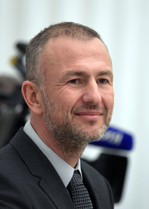 Председатель совета директоров СУЭК Андрей Мельниченко Председатель совета директоров СУЭК Андрей Мельниченко