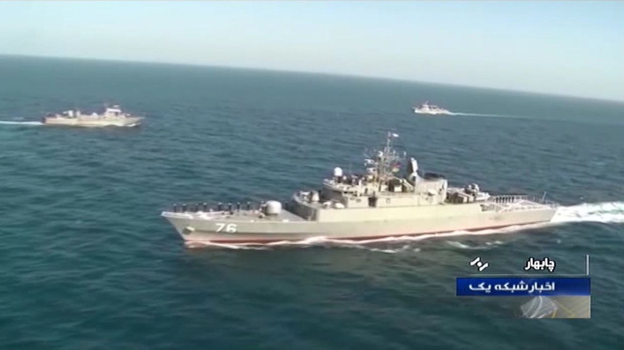 Фрегат ВМС Ирана Джамаран во время совместных военно-морских учений Ирана, России и Китая