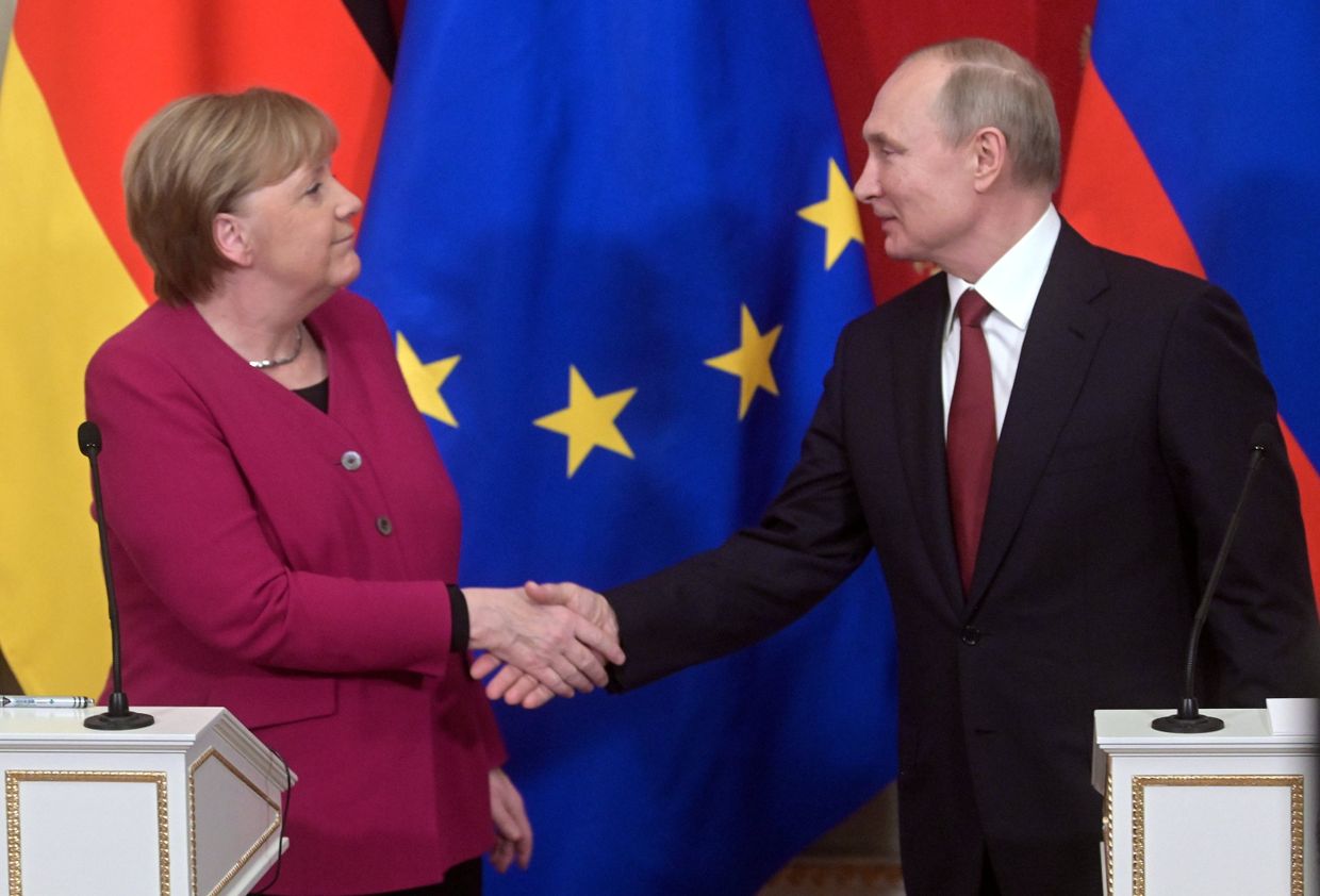 Встреча президента РФ В. Путина с канцлером Германии А. Меркель