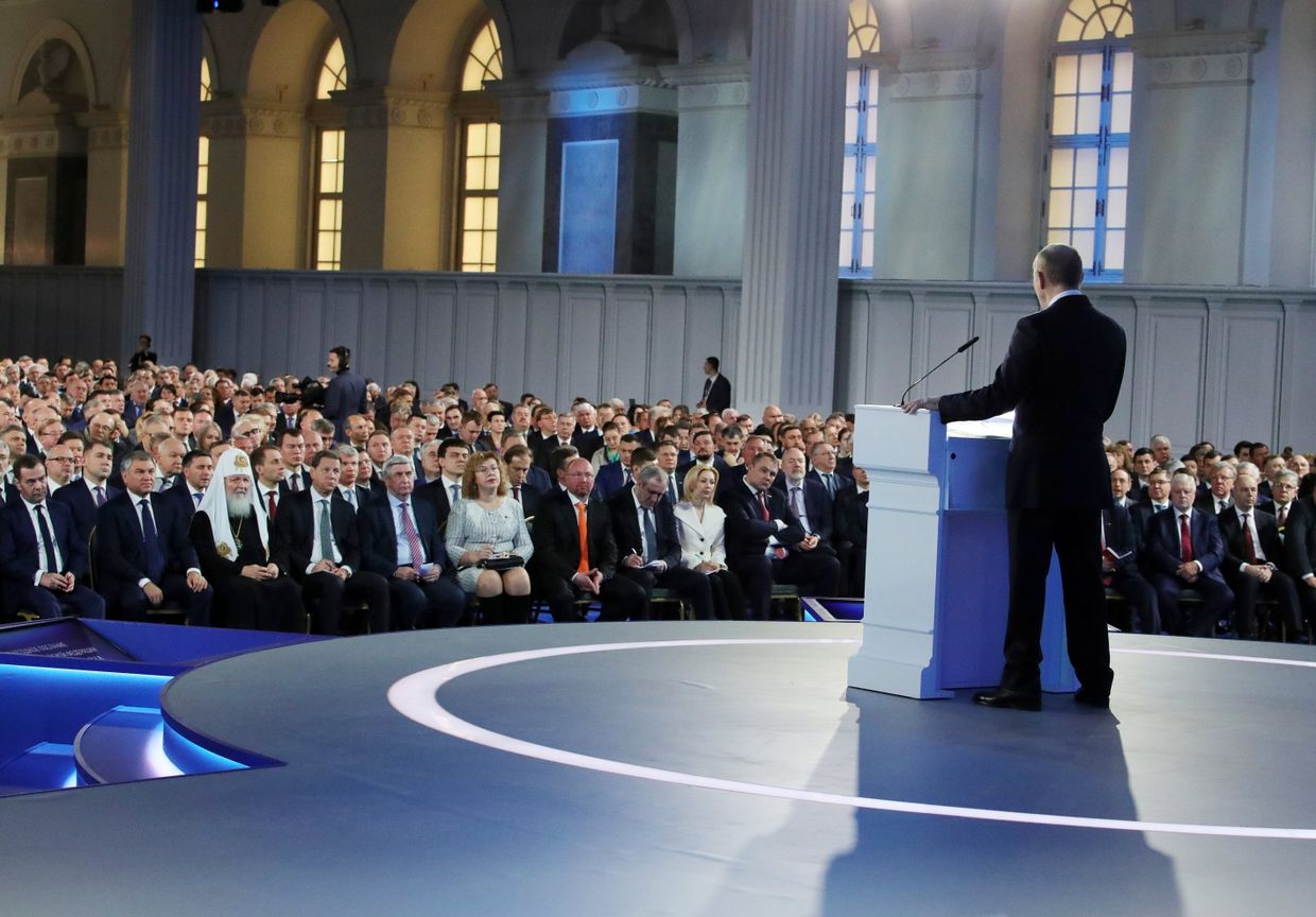 Ежегодное послание президента РФ В. Путина Федеральному Собранию