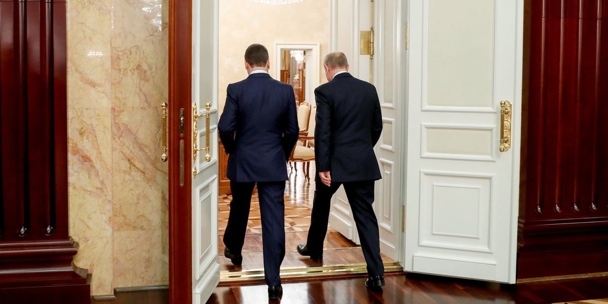 Правительство России уходит в отставку Правительство России уходит в отставку