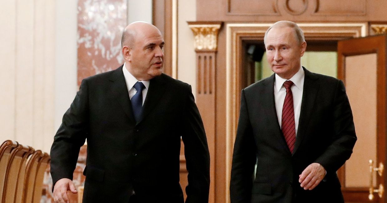 Президент РФ В. Путин провел встречу с новым правительством РФ