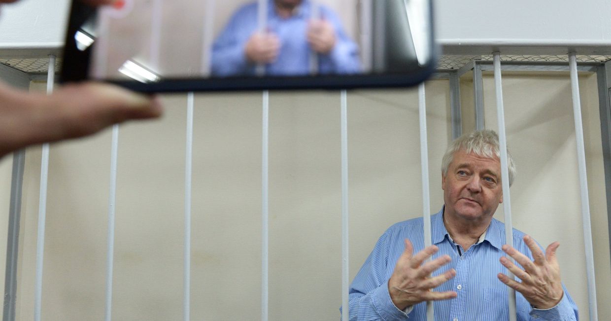 Рассмотрение ходатайства следствия о продлении срока содержания под стражей Ф. Берга