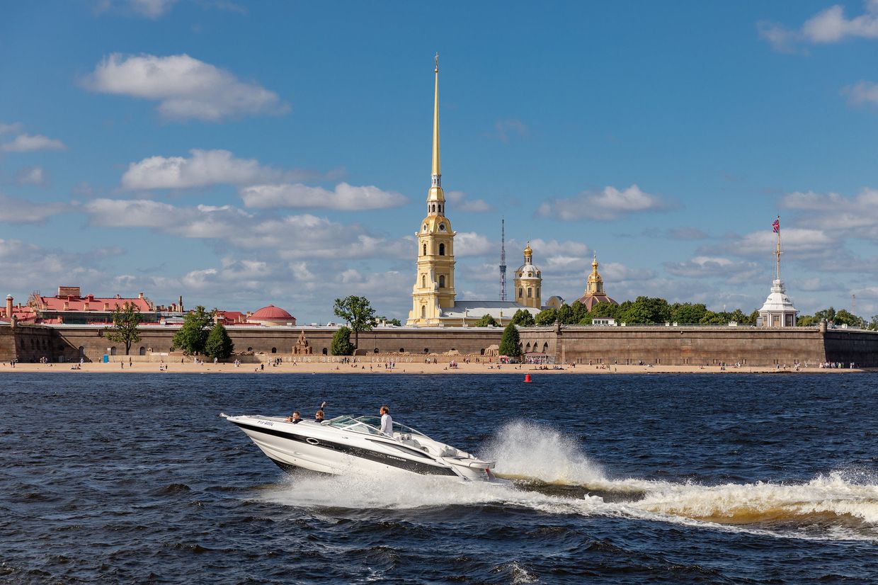 Петропавловская крепость в Санкт-Петербурге