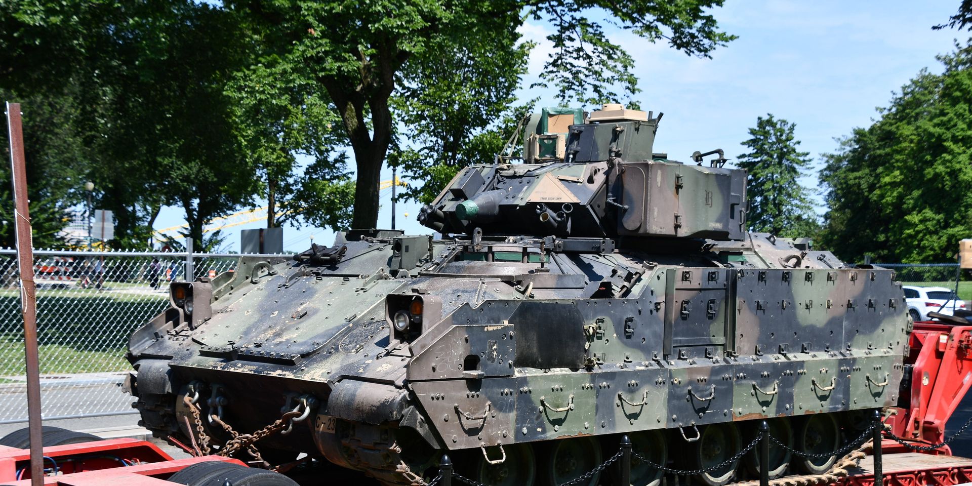 Тяжелая боевая машина пехоты США Брэдли (Bradley)  - ИноСМИ, 1920, 04.11.2024