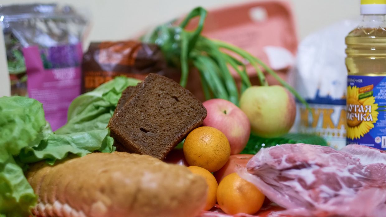 Продукты на столе
