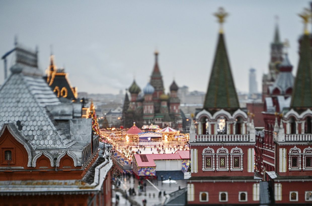 Новогоднее украшение центральных площадей и улиц Москвы