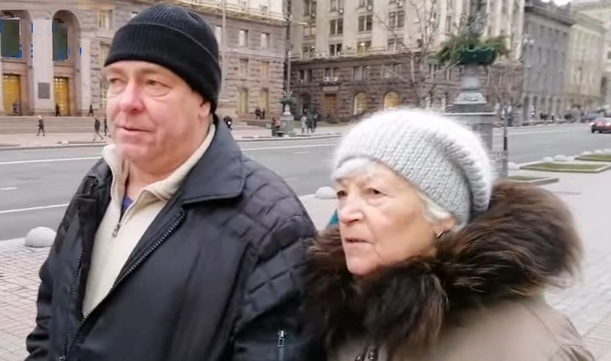 Нужен ли герб СССР на монументе Родина-мать в Киеве?