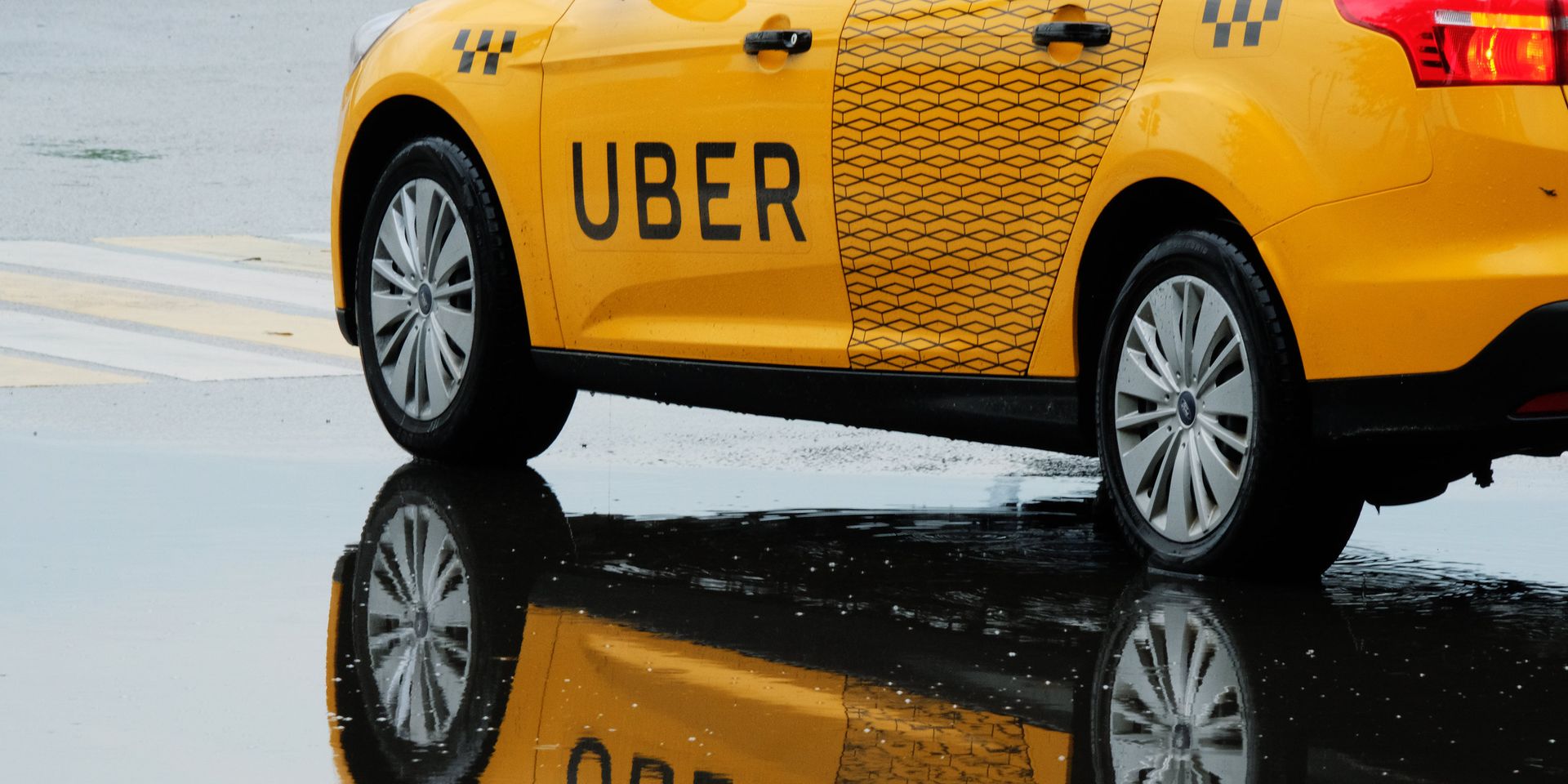 Автомобиль службы такси Uber - ИноСМИ, 1920, 12.07.2022