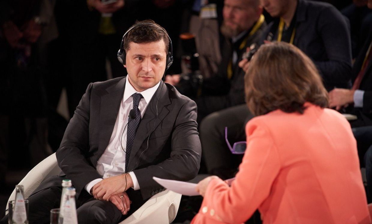 Президент Украины Владимир Зеленский дает интервью на Мюнхенской конференции по безопасности Президент Украины Владимир Зеленский дает интервью на Мюнхенской конференции по безопасности