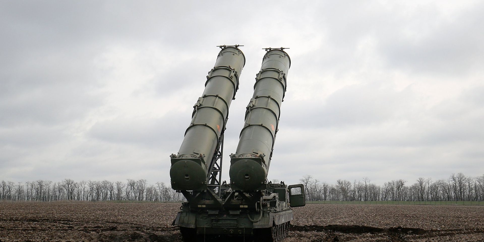 Пуско-заряжающая установка в составе зенитно-ракетной системы (ЗРС) С-300В4 - ИноСМИ, 1920, 02.12.2025