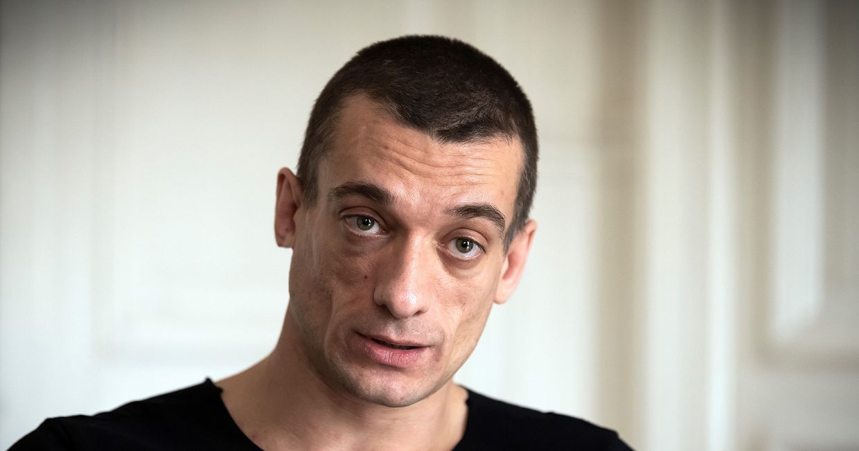 Художник Петр Павленский