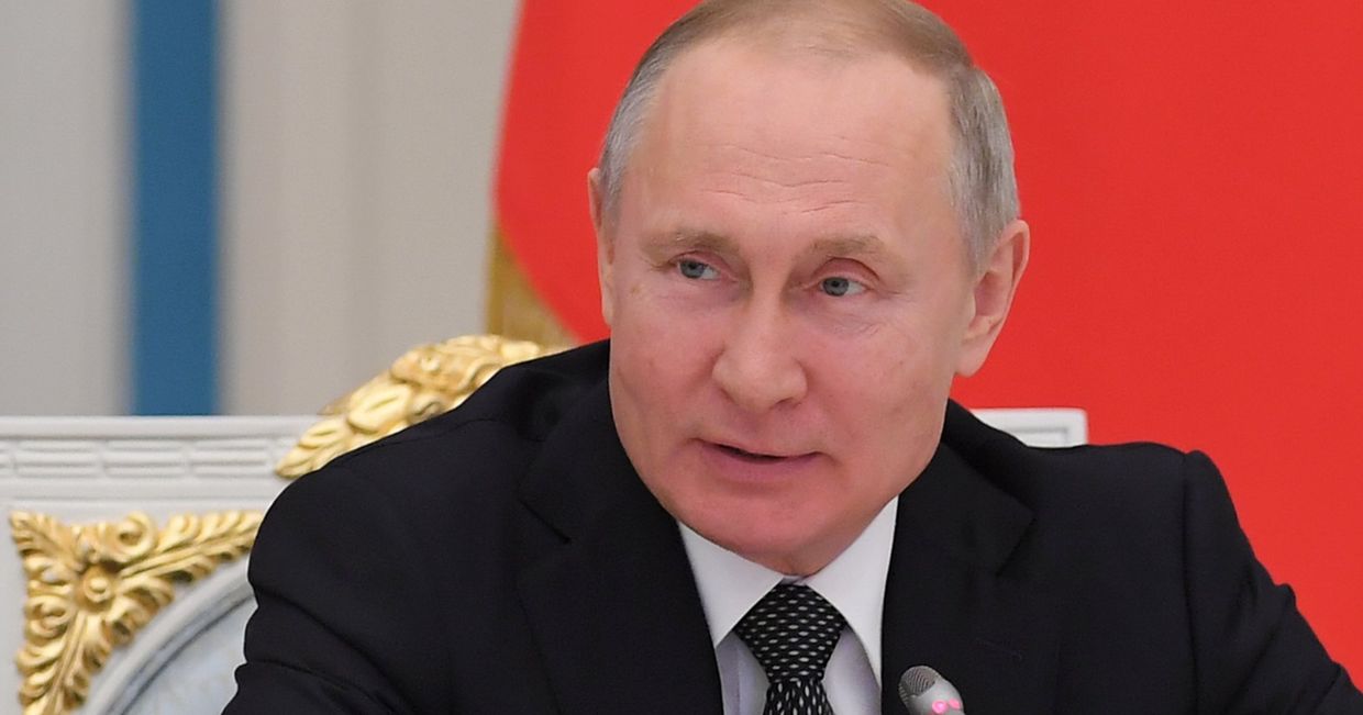 Президент РФ В. Путин встретился с рабочей группой по подготовке поправок в Конституцию