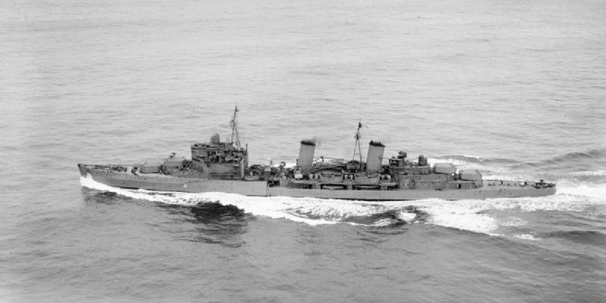 Британский лёгкий крейсер HMS Edinburgh Британский лёгкий крейсер HMS Edinburgh