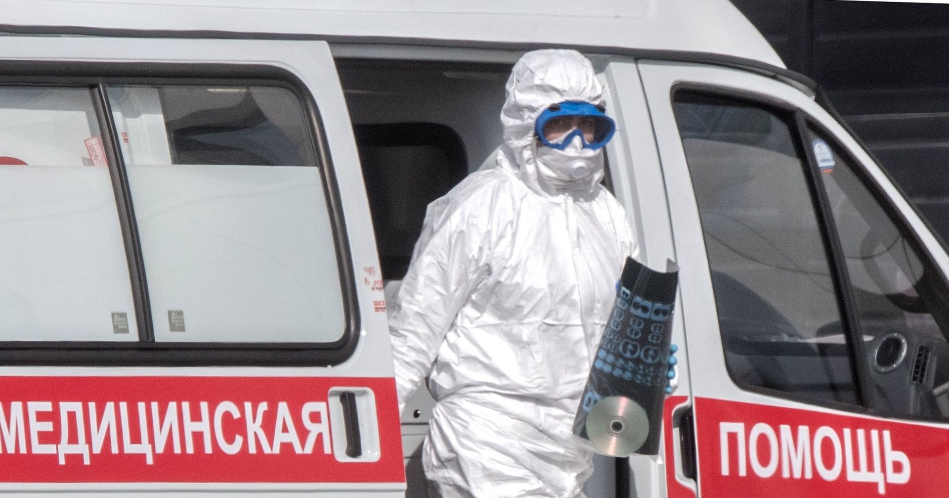 Больница в Коммунарке продолжает принимать пациентов с подозрением на коронавирус Больница в Коммунарке продолжает принимать пациентов с подозрением на коронавирус - ИноСМИ, 1920, 27.11.2020