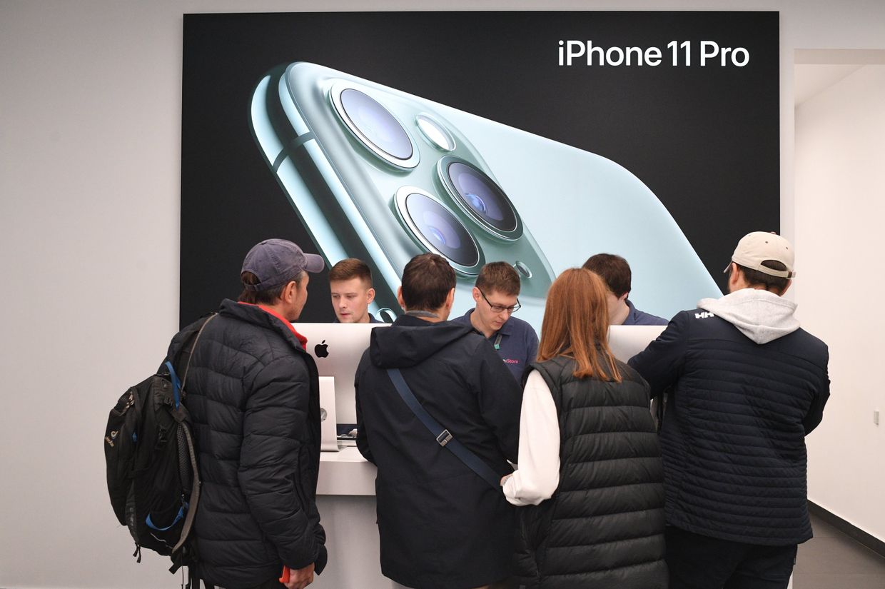 Старт продаж новых айфонов в России