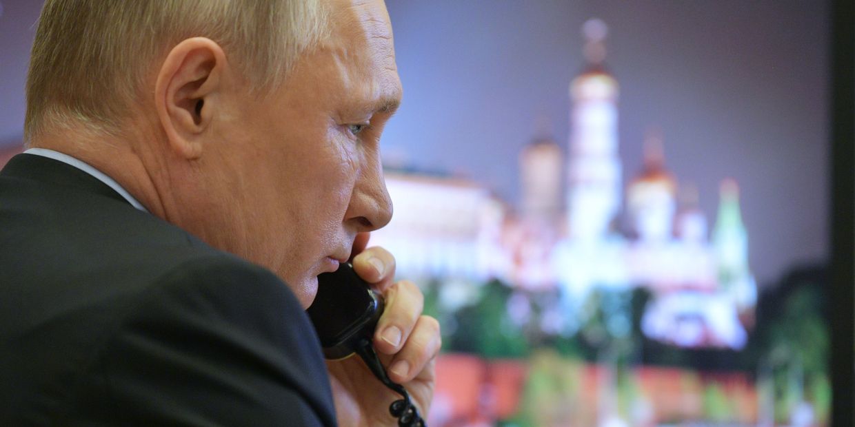 Президент РФ В. Путин провел совещание по развитию ситуации с коронавирусом