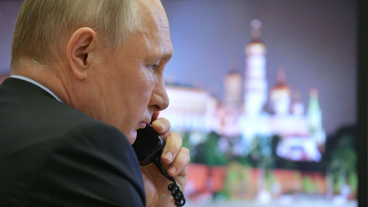 Президент РФ В. Путин провел совещание по развитию ситуации с коронавирусом
