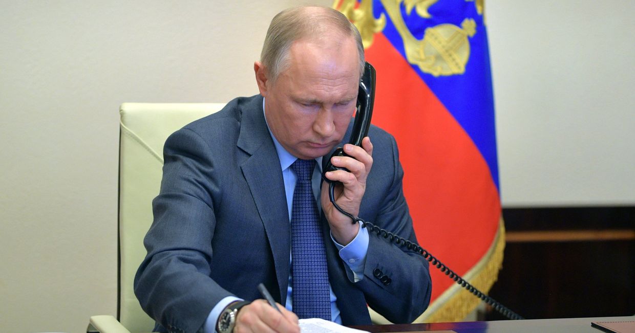 Президент РФ В. Путин провел встречу с губернатором Калининградской области А. Алихановым
