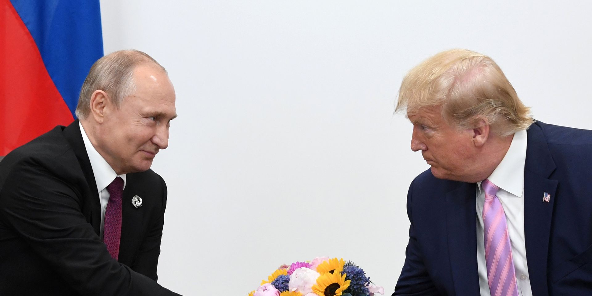 Президент РФ Владимир Путин и президент США Дональд Трамп во время встречи на полях саммита Группы двадцати в Осаке - ИноСМИ, 1920, 29.09.2021