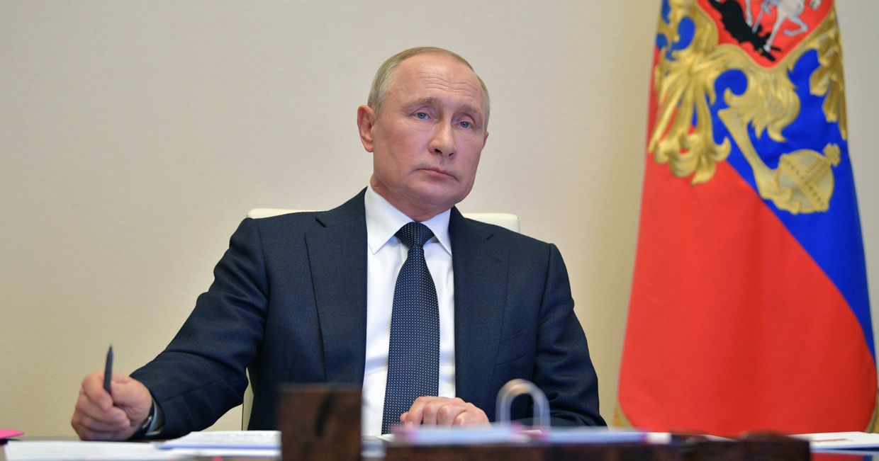 Президент РФ В. Путин провел совещание с главами регионов по борьбе с распространением коронавируса в РФ