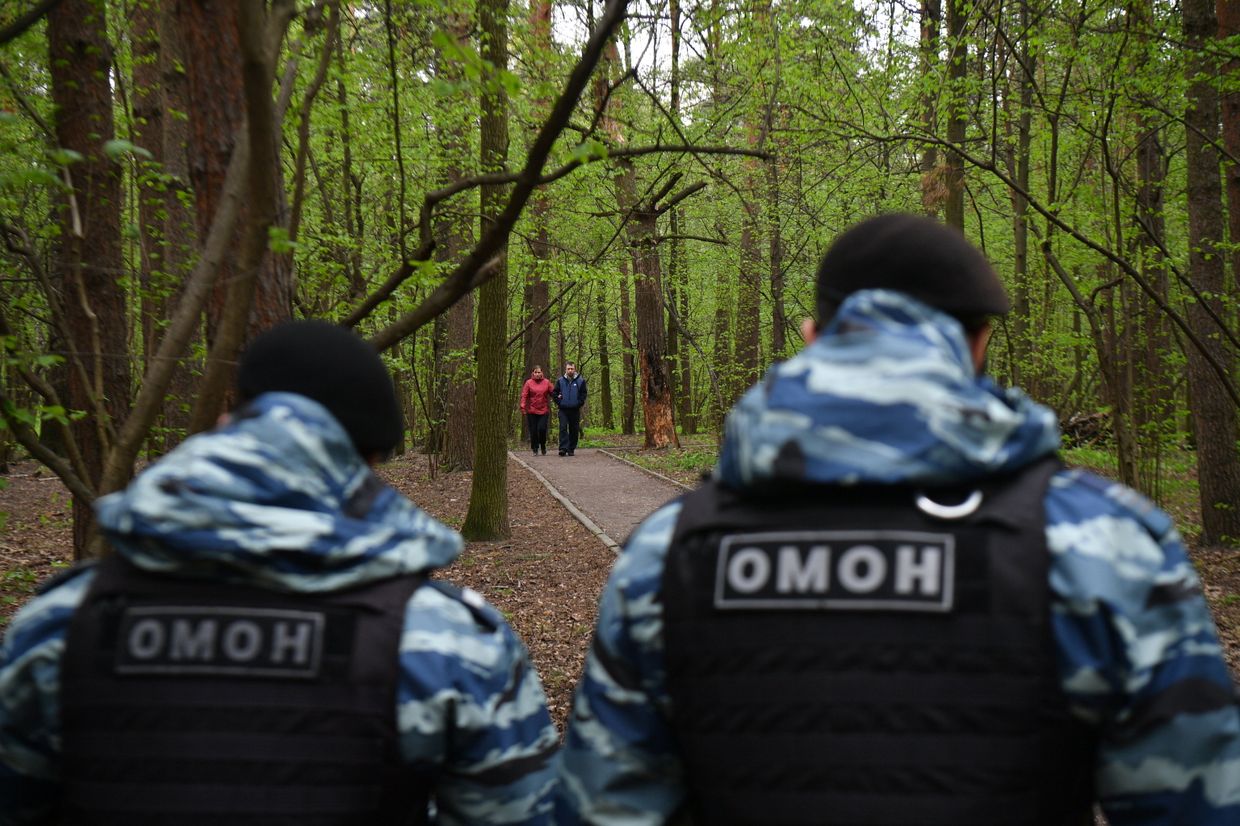 Патрулирование Москвы сотрудниками полиции Патрулирование Москвы сотрудниками полиции