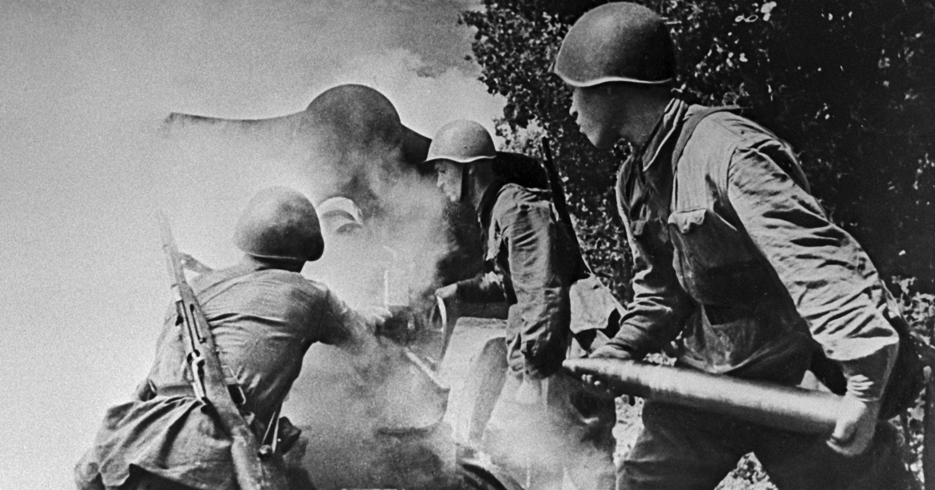 Артиллеристы на огневом рубеже. Великая Отечественная война 1941-1945 г.г. - ИноСМИ, 1920, 12.05.2021