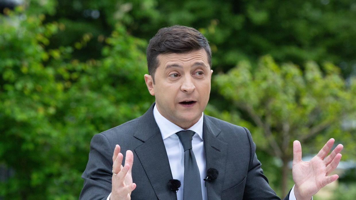 Годовщина пребывания В. Зеленского на посту президента Украины