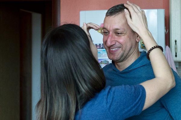Фотолента про врача Османа Османова