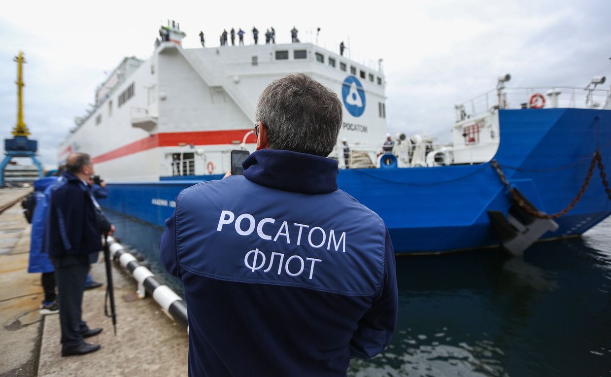 Плавучая атомная теплоэлектростанция Академик Ломоносов