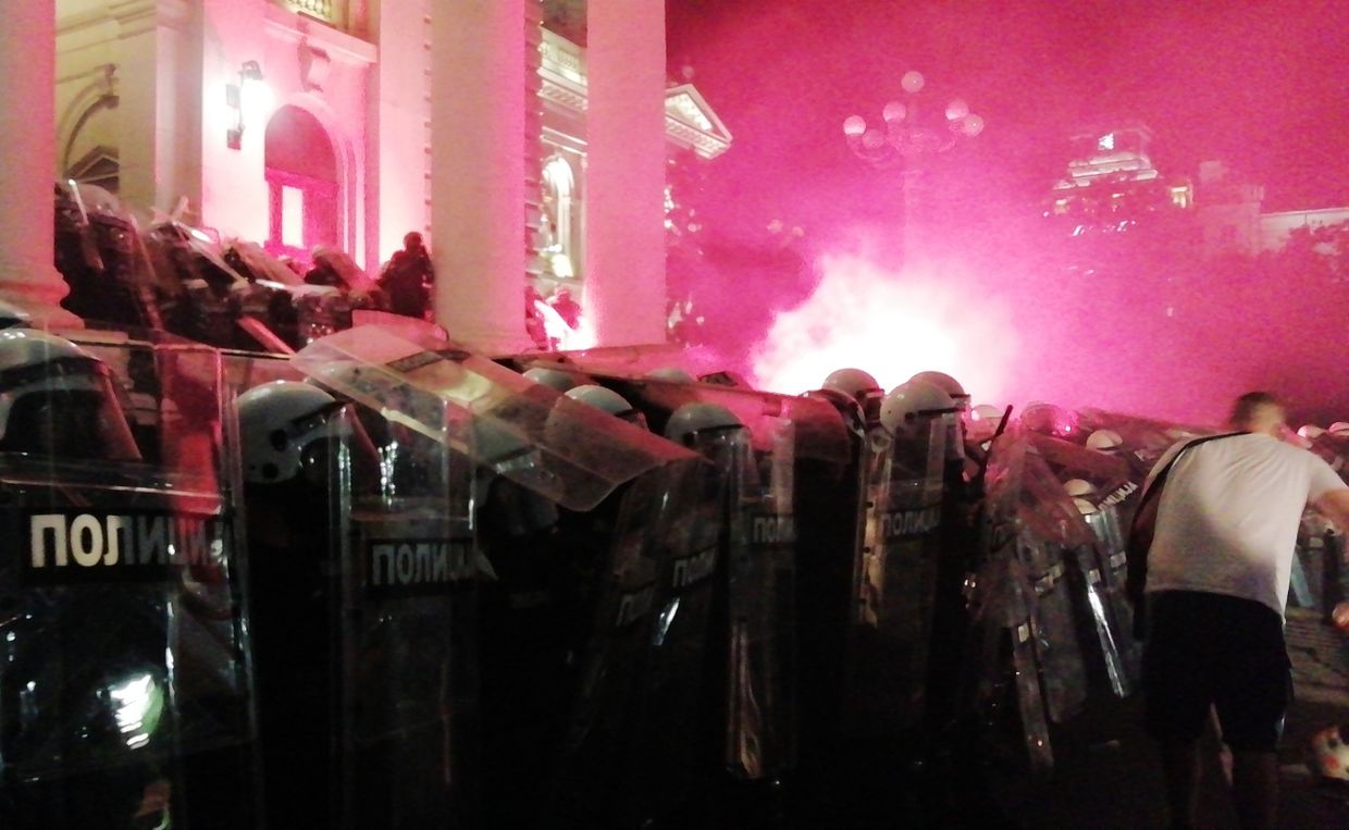 Протесты в Белграде