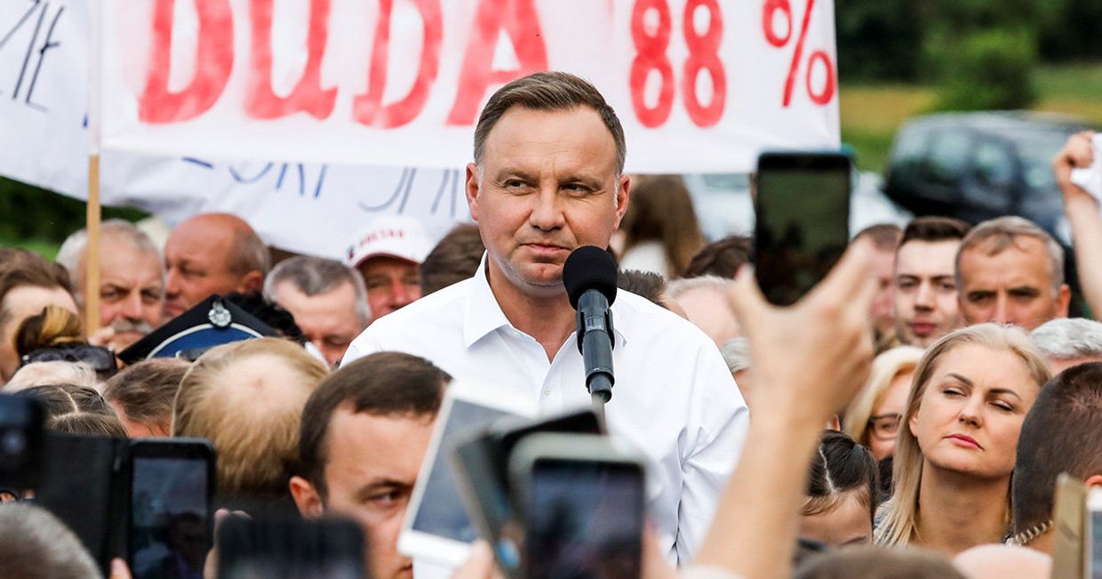 Президент Польши Анджей Дуда встретился с местными жителями в Одживоле