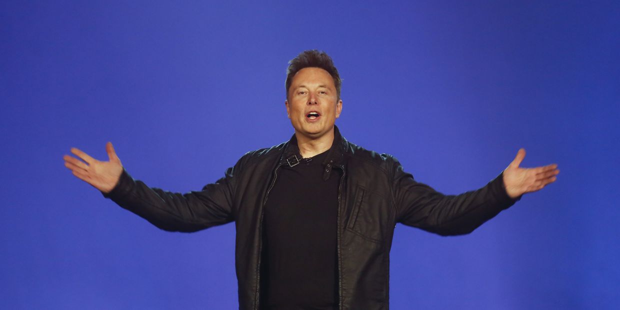 Генеральный директор SpaceX и Tesla Илон Маск