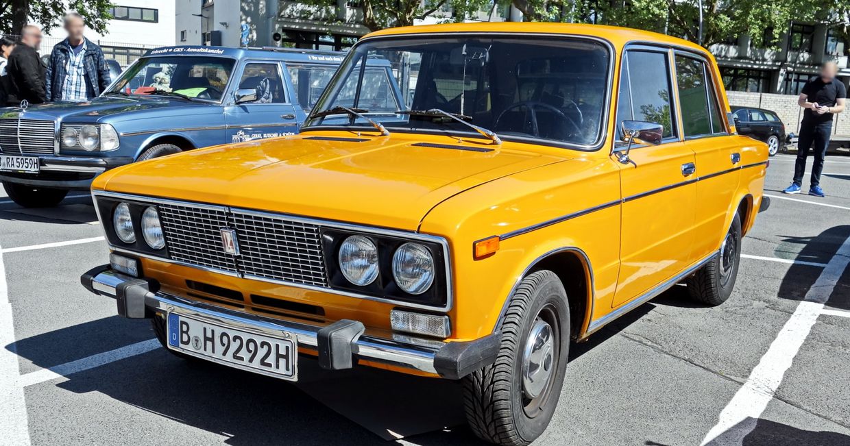 Автомобиль ВАЗ-2106/Lada 1600 Автомобиль ВАЗ-2106/Lada 1600